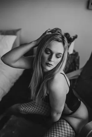 OnlyFans cuenta caseywiththebooty header 2