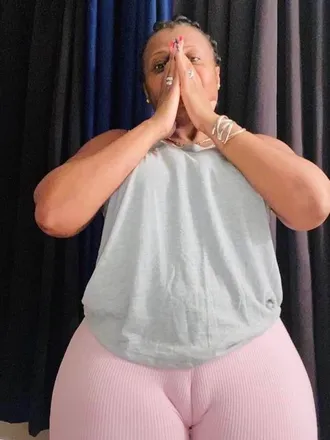 OnlyFans account  onlyelbugu header 2