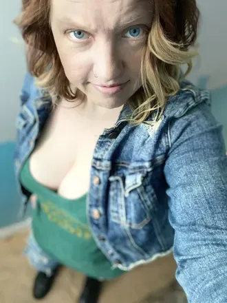 OnlyFans cuenta midwestmandy420 avatar 1
