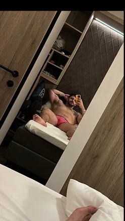 OnlyFans cuenta bear.boyil header 2