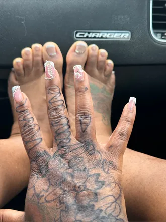 OnlyFans cuenta karmenskisses header 2