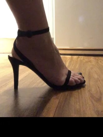OnlyFans cuenta ana_at_home header 2