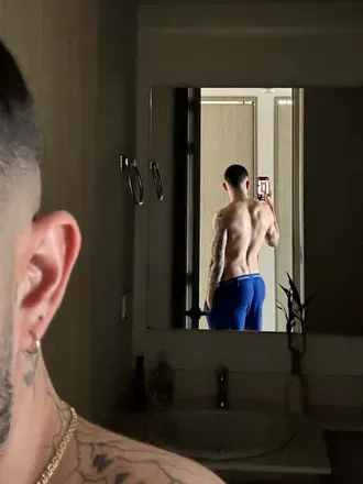 OnlyFans cuenta apxloo header 2