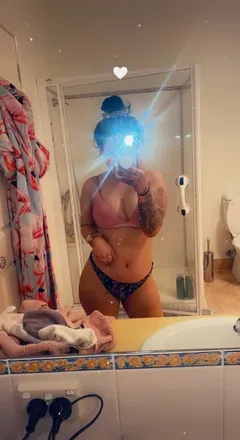 OnlyFans cuenta redhotviv avatar 1