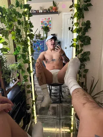 OnlyFans cuenta pagan_born_ avatar 1
