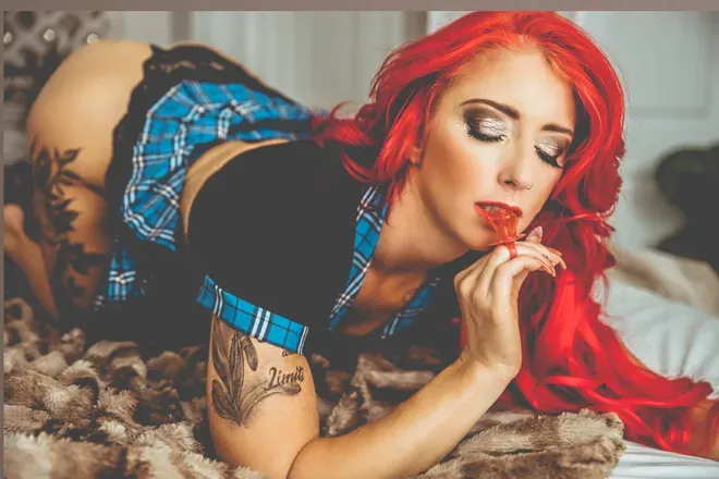 OnlyFans account  tayy6969 header 2
