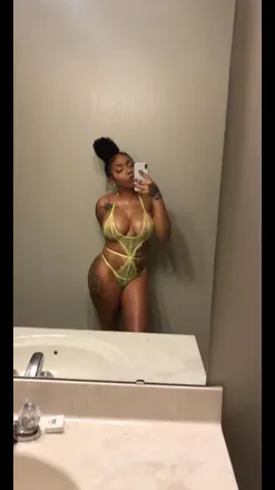 OnlyFans cuenta millionfreaks header 2
