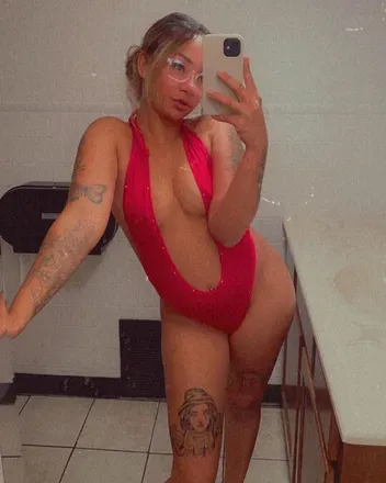 OnlyFans cuenta karessxxx avatar 1