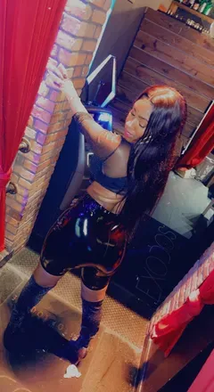 OnlyFans cuenta breezy_feetz avatar 1