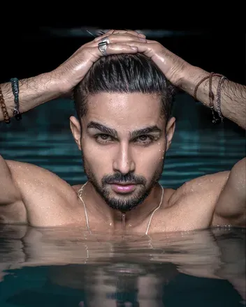 OnlyFans cuenta adil_alinoor avatar 1