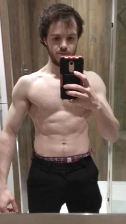 OnlyFans cuenta fitandfluffy header 2