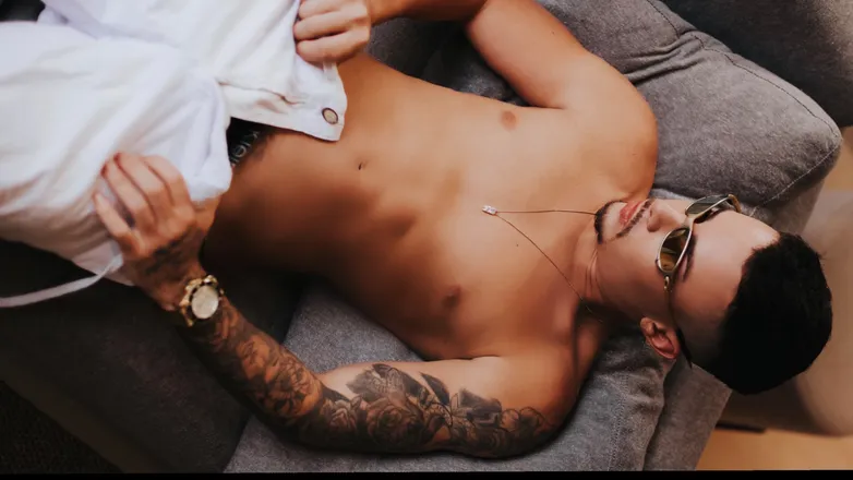 OnlyFans cuenta guibarboosa header 2