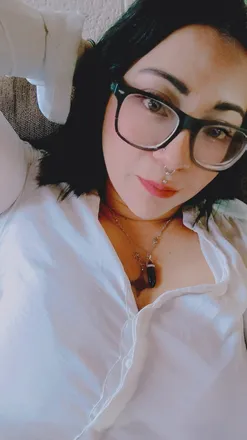 OnlyFans cuenta let_me_out header 2