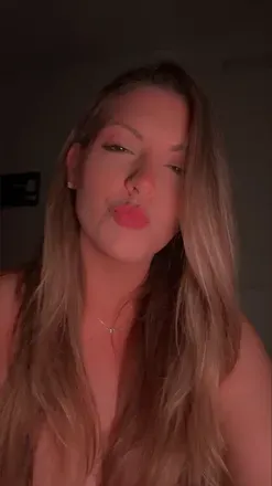 OnlyFans cuenta alliexoxox014 avatar 1