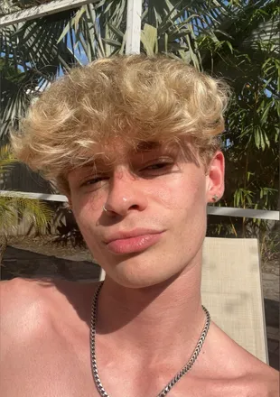 OnlyFans cuenta sexykybo previous_avatars_1 3