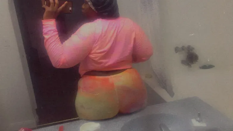 OnlyFans cuenta nishadanay header 2