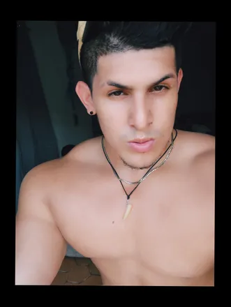OnlyFans cuenta arturoking26_l header 2