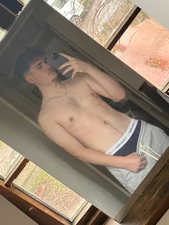 OnlyFans cuenta viney1 header 2