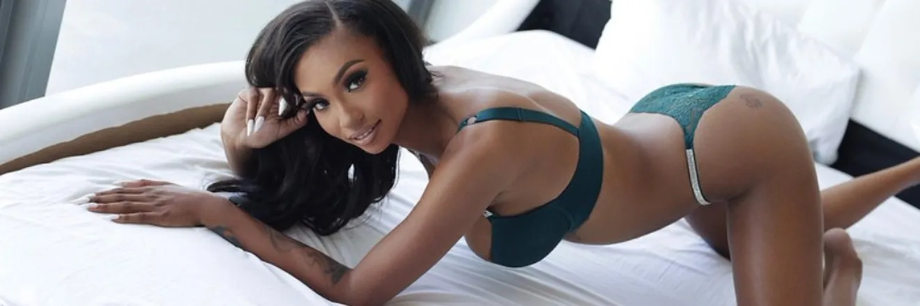 OnlyFans cuenta lindasteadman header 2