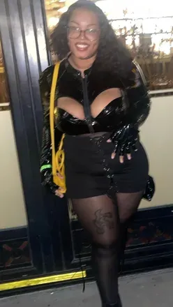 OnlyFans account  xxxartsyheauxxx avatar 1