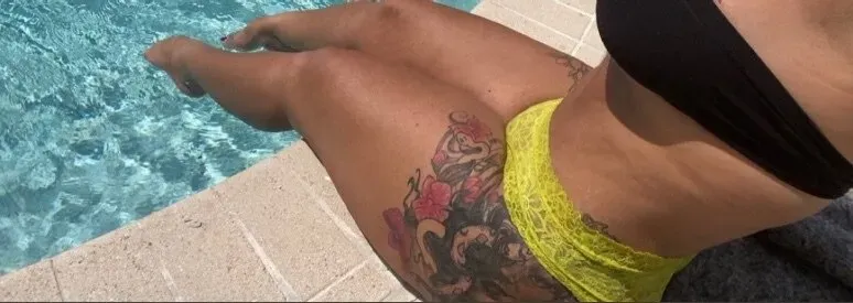 OnlyFans cuenta hotwifemedusa header 2