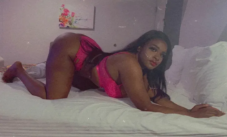 OnlyFans account  kissonme header 2