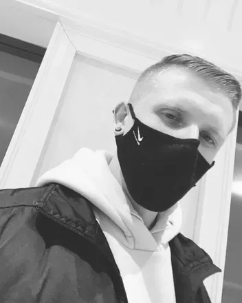 OnlyFans cuenta j.white avatar 1