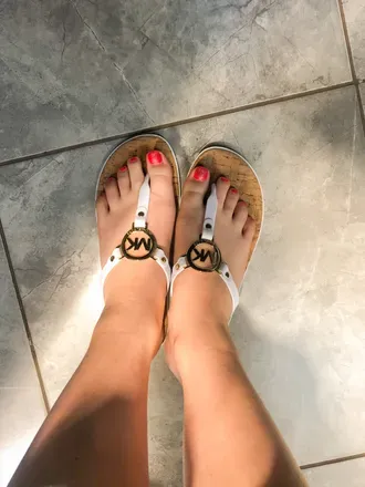 OnlyFans account  feetxoforxoyouxo avatar 1