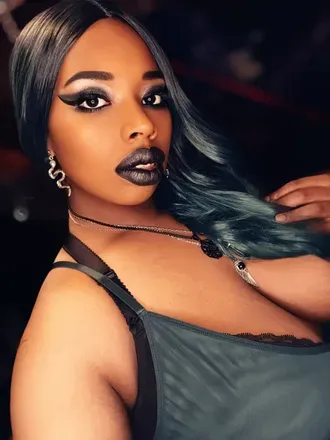 OnlyFans account  mrsmynxxx avatar 1