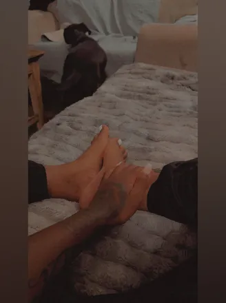 OnlyFans cuenta iluv_simone7 header 2