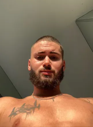 OnlyFans account  zachattackkk avatar 1