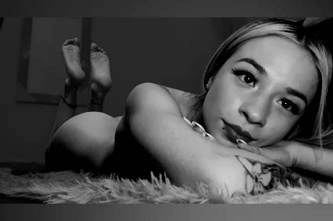OnlyFans cuenta hannah_077 header 2