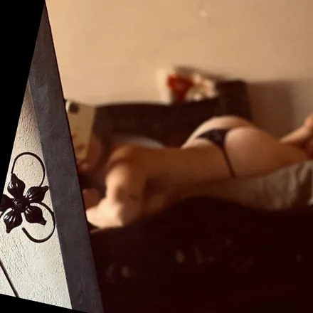 OnlyFans account  nathalia_11 header 2