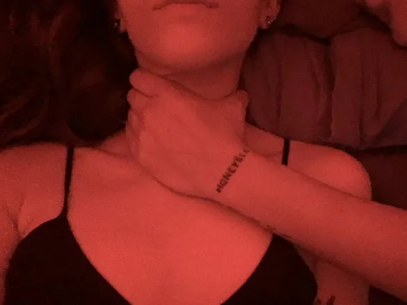 OnlyFans cuenta hxney_dew header 2