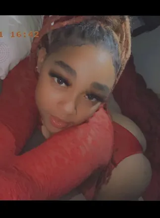 OnlyFans cuenta ladyyreddddd header 2