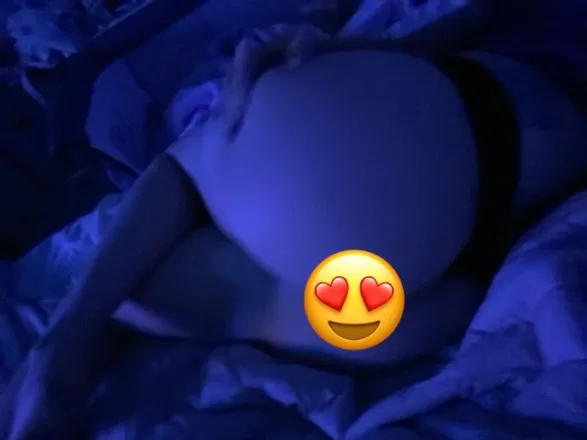 OnlyFans cuenta lv-maskedmommy header 2