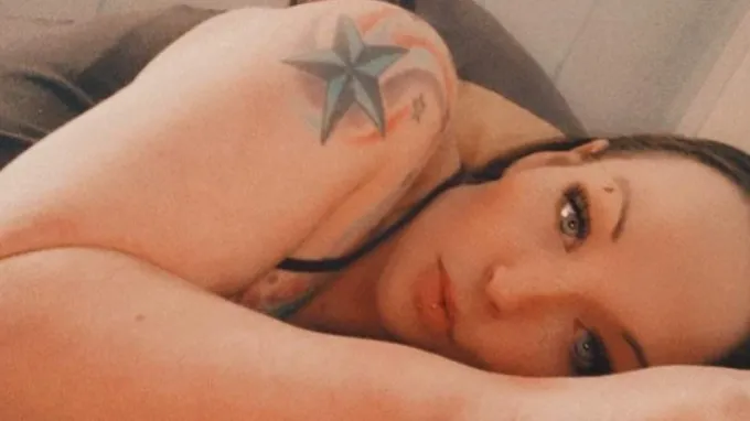 OnlyFans account  danielletrip88 header 2