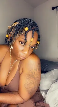 OnlyFans cuenta naomikrystal avatar 1