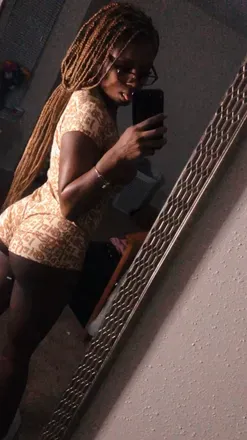 OnlyFans cuenta issapotionn header 2