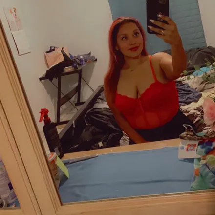 OnlyFans account  chelly27 header 2