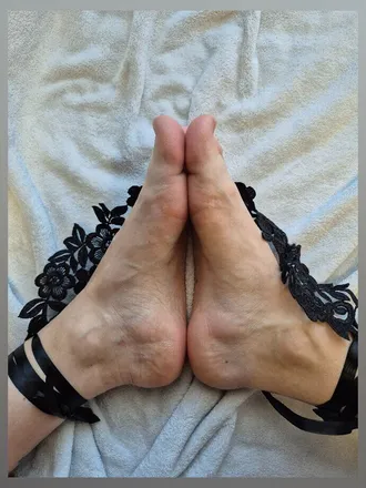 OnlyFans cuenta u550261477 header 2