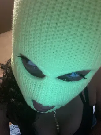 OnlyFans account  u98772011 header 2