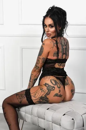 OnlyFans account  valeriedelshannen avatar 1