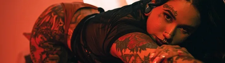 OnlyFans cuenta andreapurplex header 2