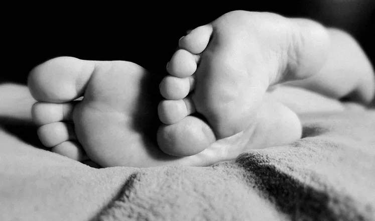 OnlyFans cuenta crazyfeetlove header 2