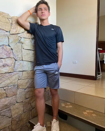 OnlyFans cuenta sebasob03 header 2