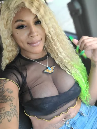 OnlyFans cuenta iamkeyanab header 2