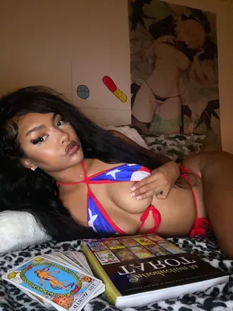 OnlyFans cuenta kawaiishordie header 2