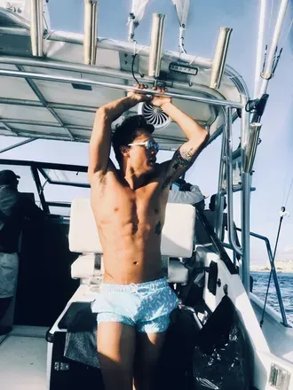 OnlyFans cuenta richie-official header 2