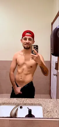 OnlyFans cuenta okietwink18 header 2